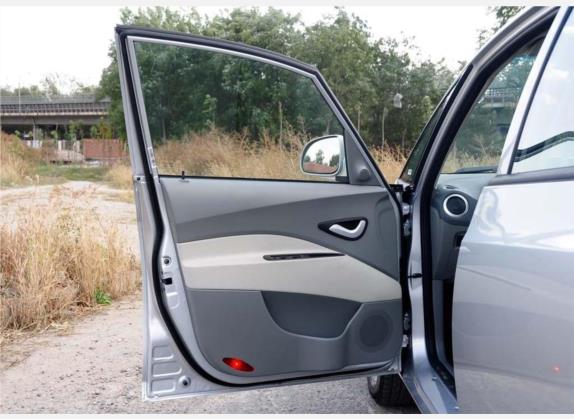 瑞风M2 2010款 1.8L MT豪华型 车厢座椅   前门板