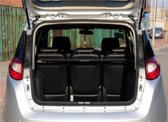 瑞风M2 2013款 1.8L 手动豪华型 5座 车厢座椅   后备厢
