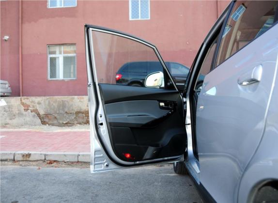 瑞风M2 2013款 1.8L 手动豪华型 5座 车厢座椅   前门板