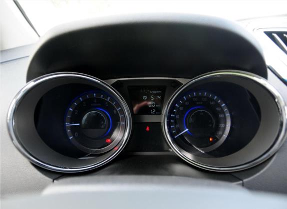 瑞风M2 2013款 1.5L 手动豪华型 5座 中控类   仪表盘