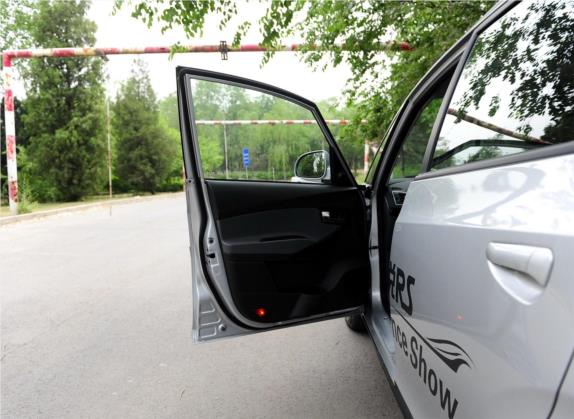 瑞风M2 2013款 1.8L 手动豪华智能型 5座 车厢座椅   前门板