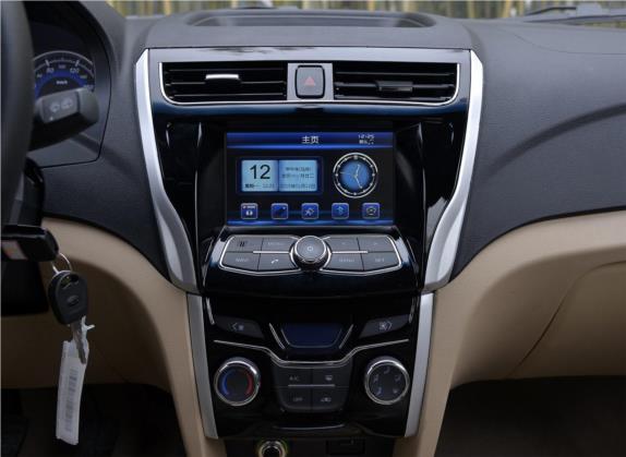 开瑞K50 2015款 1.5L 手动豪华型 中控类   中控台