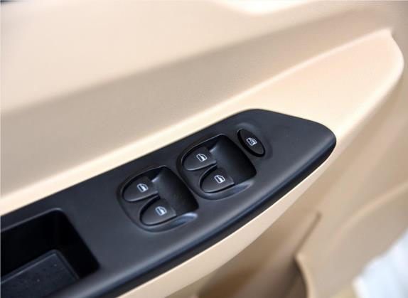 开瑞K50 2015款 1.5L 手动舒适型 车厢座椅   门窗控制