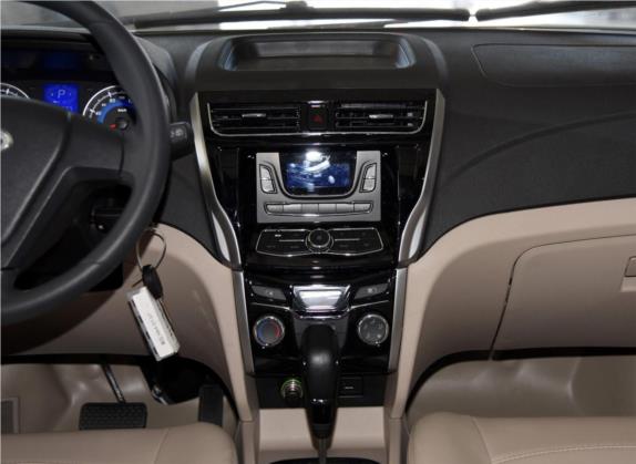 开瑞K50 2015款 1.5L 自动舒适型 中控类   中控台