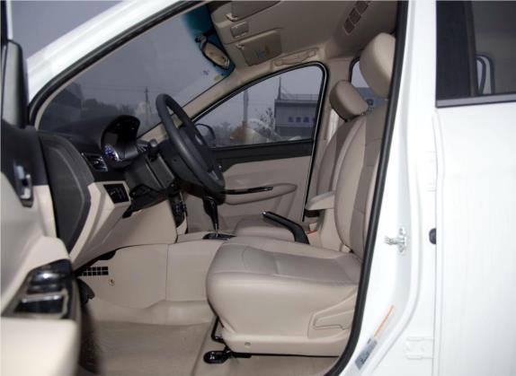 开瑞K50 2015款 1.5L 自动豪华型 车厢座椅   前排空间