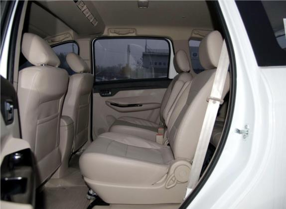 开瑞K50 2015款 1.5L 自动豪华型 车厢座椅   后排空间