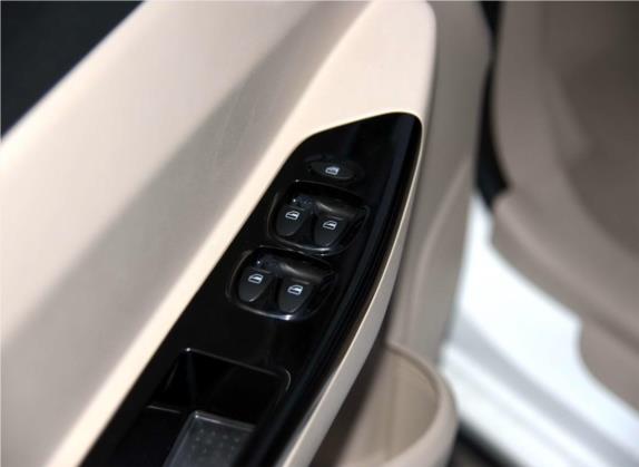 开瑞K50 2015款 1.5L 自动豪华型 车厢座椅   门窗控制