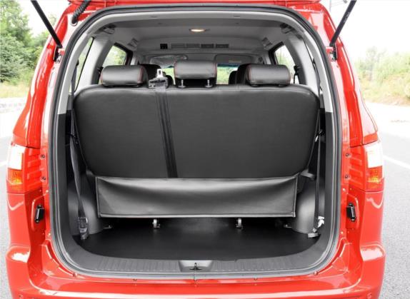开瑞K50 2017款 1.5L 手动豪华型 车厢座椅   后备厢