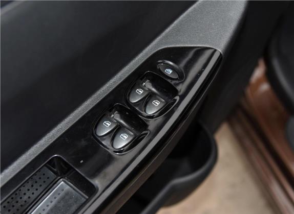 开瑞K50 2017款 1.5L 手动舒适型 车厢座椅   门窗控制