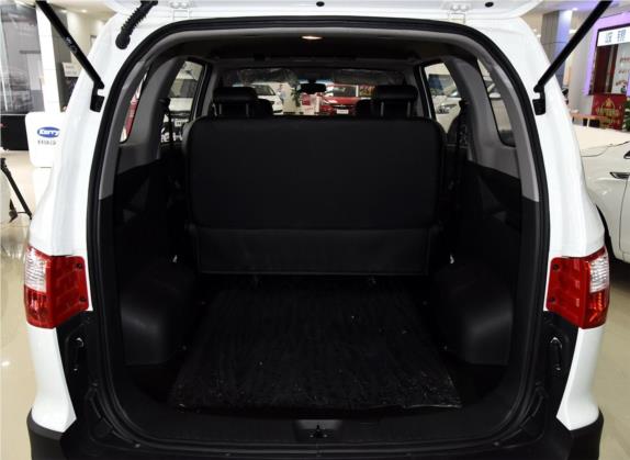 开瑞K50 2017款 K50S 1.5L 自动豪华型 车厢座椅   后备厢
