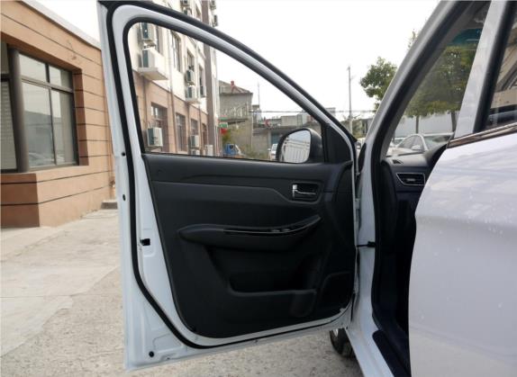 开瑞K50 2018款 1.5L 手动天窗版 车厢座椅   前门板