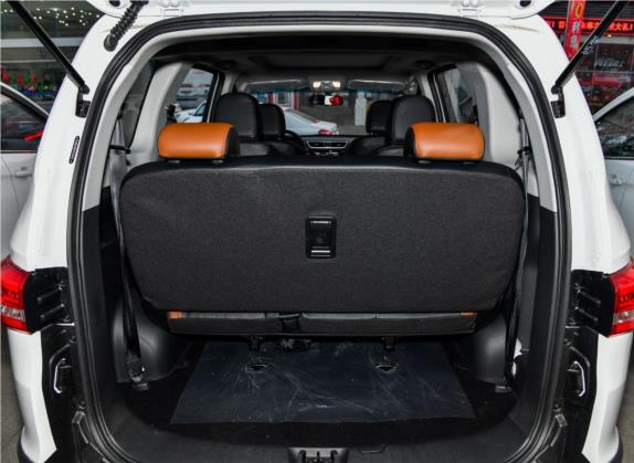 开瑞K60 2018款 1.5L 自动天窗版 车厢座椅   后备厢