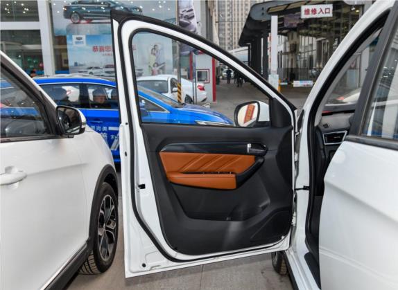 开瑞K60 2018款 1.5L 自动天窗版 车厢座椅   前门板