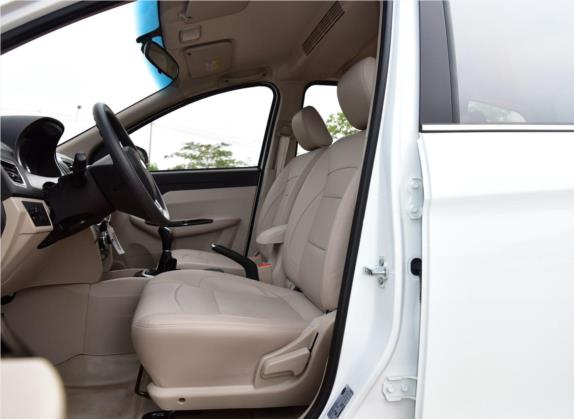 开瑞K50EV 2018款 豪华型EV 车厢座椅   前排空间