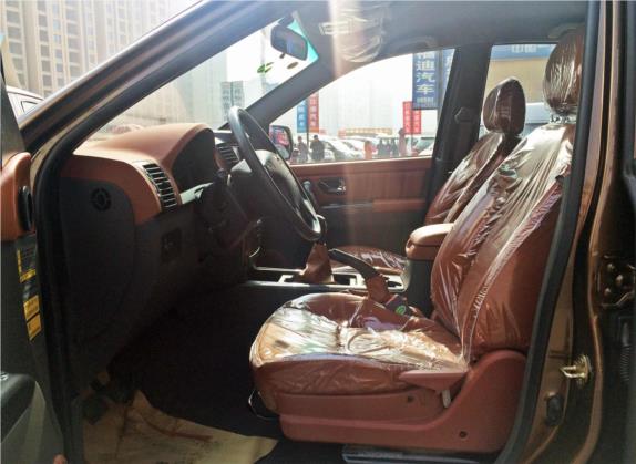 卡威W1 2014款 2.0L 豪华型 车厢座椅   前排空间