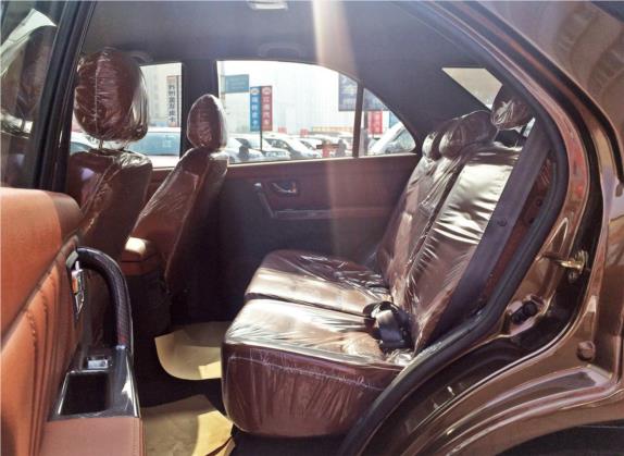 卡威W1 2014款 2.0L 豪华型 车厢座椅   后排空间