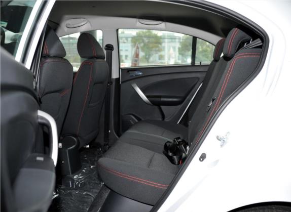 凯翼C3R 2015款 1.5L 手动黄钻版 车厢座椅   后排空间