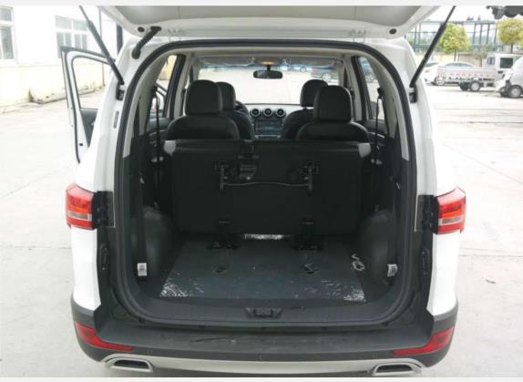 凯翼V3 2016款 1.5L 手动智联II舒适版 车厢座椅   后备厢