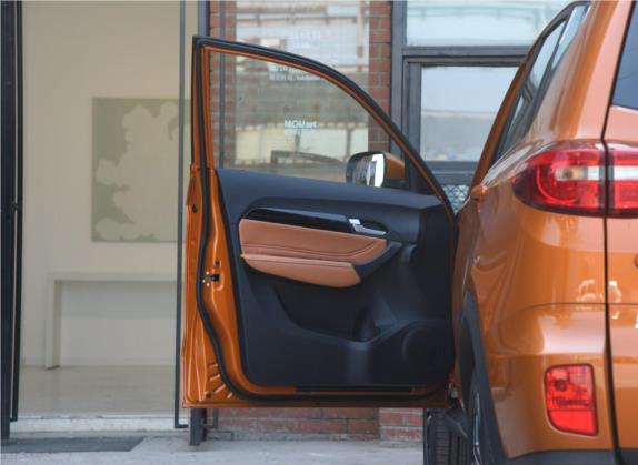凯翼X3 2016款 1.6L 手动智联V版 车厢座椅   前门板