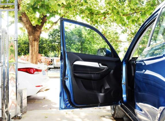 凯翼X3 2016款 1.6L CVT智联V版 车厢座椅   前门板