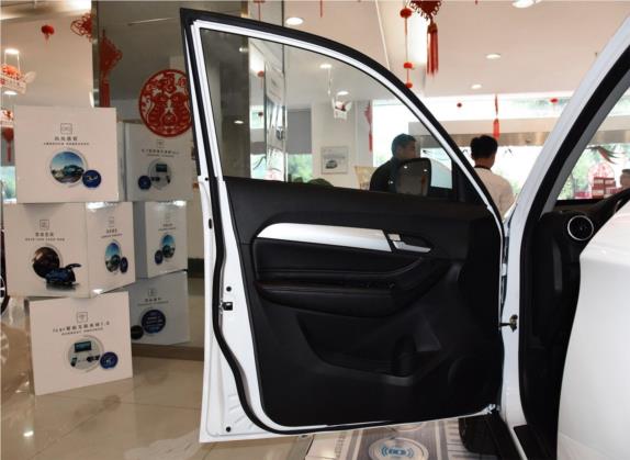 凯翼X3 2016款 1.6L 手动智联III版 车厢座椅   前门板