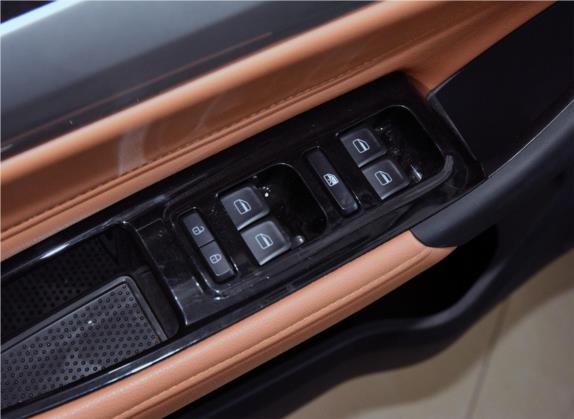 凯翼X3 2017款 1.6L CVT发烧友版 国V 车厢座椅   门窗控制