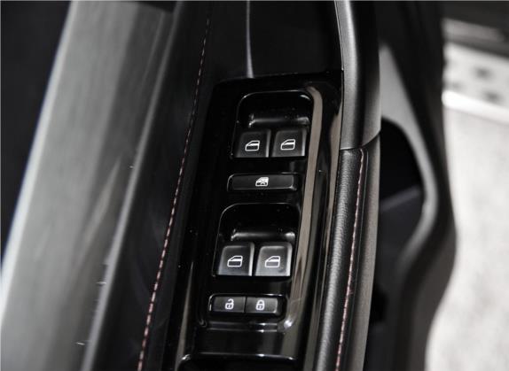 凯翼X3 2018款 1.6L CVT智尊版 国V 车厢座椅   门窗控制