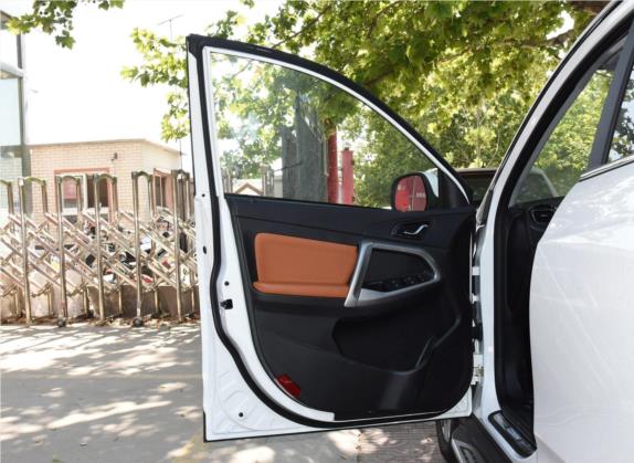 凯翼X5 2017款 1.5T 手动旗舰型 车厢座椅   前门板