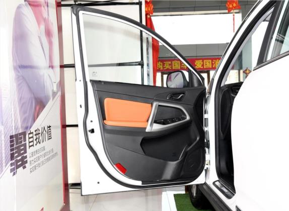 凯翼X5 2017款 1.5T 手动尊贵型 车厢座椅   前门板