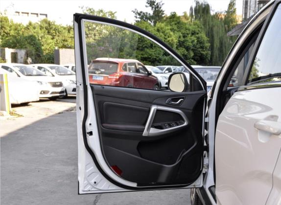 凯翼X5 2019款 1.5T 手动智趣型 国VI 车厢座椅   前门板