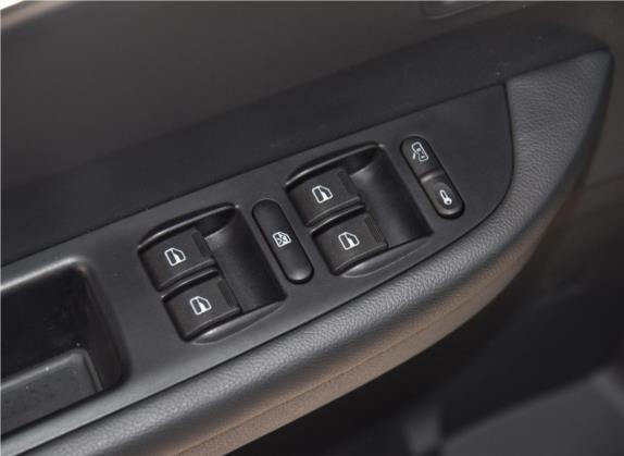 凯翼E3 2018款 1.5L 手动豪华型 车厢座椅   门窗控制