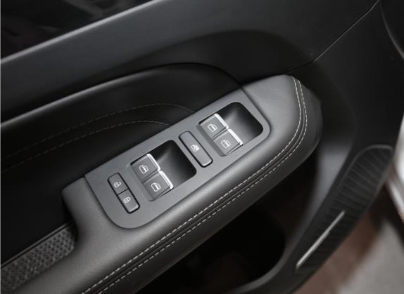 炫界 2020款 改款 1.5L CVT耀 车厢座椅   门窗控制