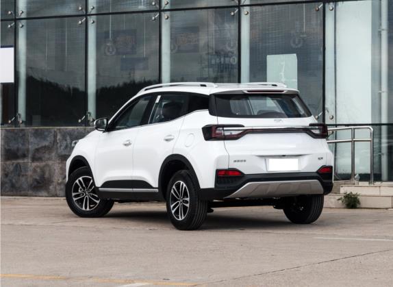 炫界 2021款 1.5L 手动惠享版 外观   斜后