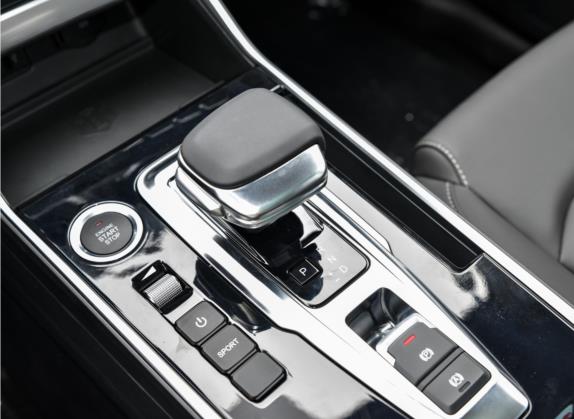 炫界Pro 2021款 1.5T CVT劲豪版 中控类   挡把