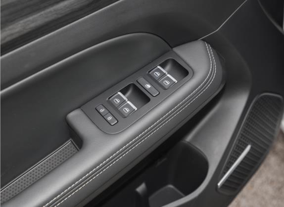 炫界Pro 2021款 1.5T CVT劲豪版 车厢座椅   门窗控制
