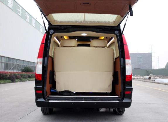 卡升威霆 2015款 C7 3.0L 商旅尊贵型C款升级版 车厢座椅   后备厢
