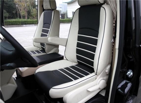 卡升威霆 2015款 C7 3.0L 商旅标准型 车厢座椅   前排空间