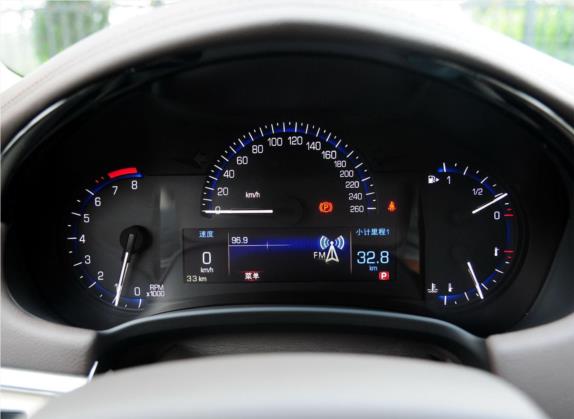 凯迪拉克XTS 2013款 28T 科技型 中控类   仪表盘