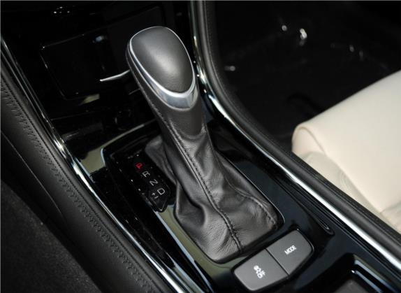 凯迪拉克ATS-L 2014款 25T 舒适型 中控类   挡把