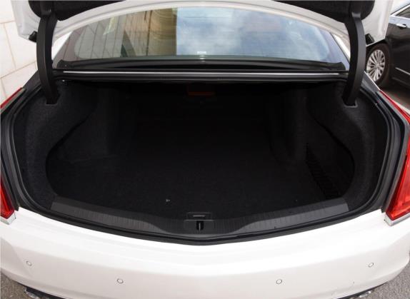 凯迪拉克CT6 2017款 40T 领先型 车厢座椅   后备厢