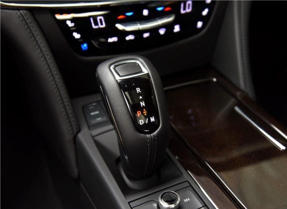 凯迪拉克CT6 2019款 28T 铂金版 中控类   挡把
