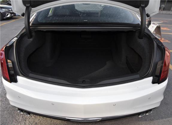 凯迪拉克CT6 2019款 28T 豪华运动型 车厢座椅   后备厢