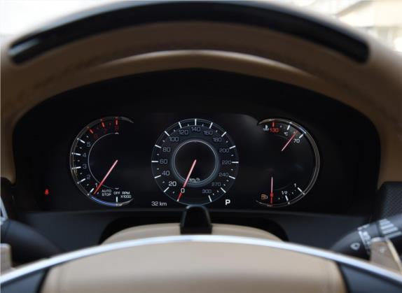 凯迪拉克CT6 2019款 40T 铂金版 中控类   仪表盘