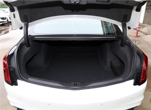 凯迪拉克CT6 2020款 28T 领先运动型 车厢座椅   后备厢