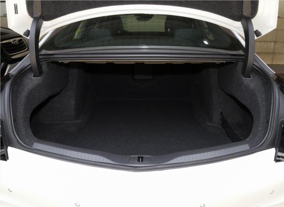 凯迪拉克CT6 2021款 28T 豪华型 车厢座椅   后备厢