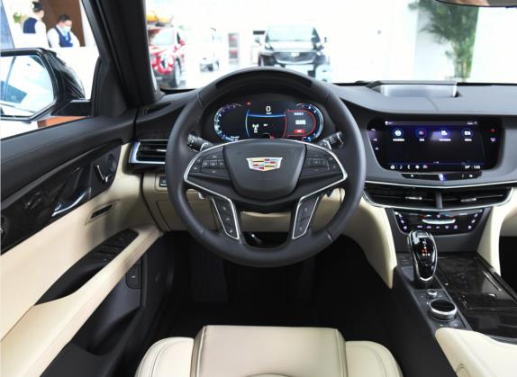 凯迪拉克CT6 2022款 28T 120周年限量版 中控类   驾驶位