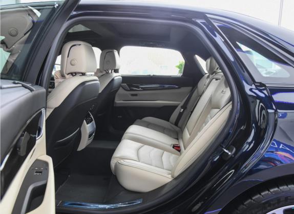 凯迪拉克CT6 2022款 28T 120周年限量版 车厢座椅   后排空间