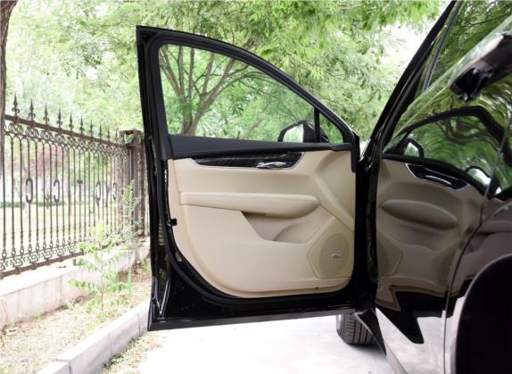 凯迪拉克XT5 2016款 25T 技术型 车厢座椅   前门板