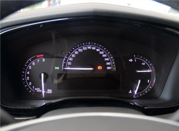 凯迪拉克XT5 2016款 28T 四驱技术型 中控类   仪表盘