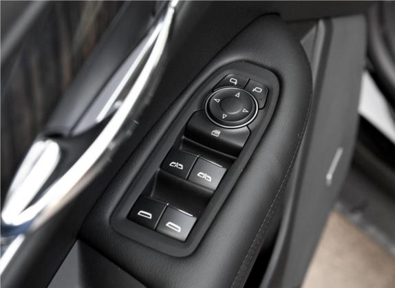 凯迪拉克XT5 2018款 25T 技术型 车厢座椅   门窗控制